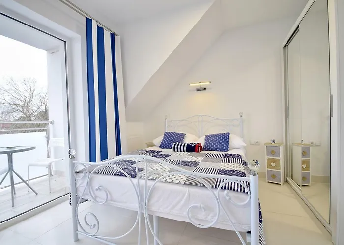 Διαμέρισμα 3 Kolory (adults Only) *